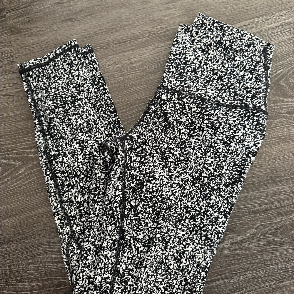 Lululemon Athletica Black and White Speckled Leggings